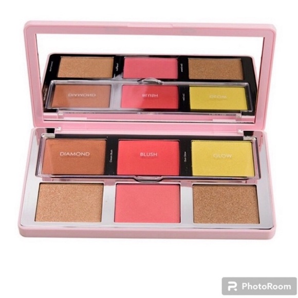 Natasha Denona Limited Edition Diamond and Blush Palette in 02 Citrus
